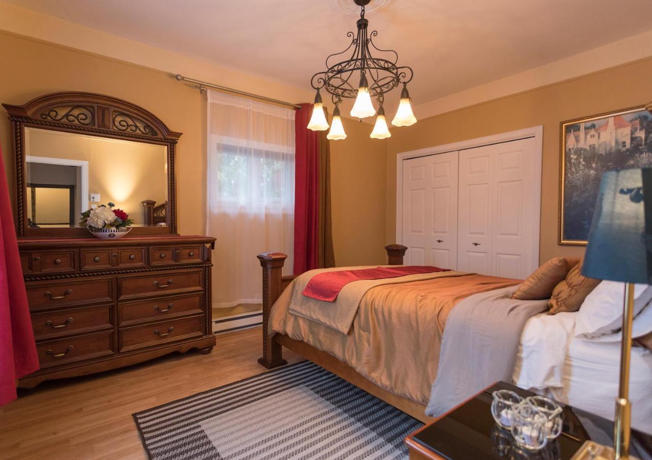 Acacias Bed & Breakfast ケベックシティ エクステリア 写真