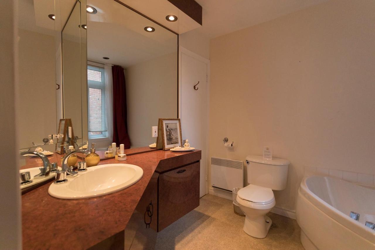 Acacias Bed & Breakfast ケベックシティ エクステリア 写真