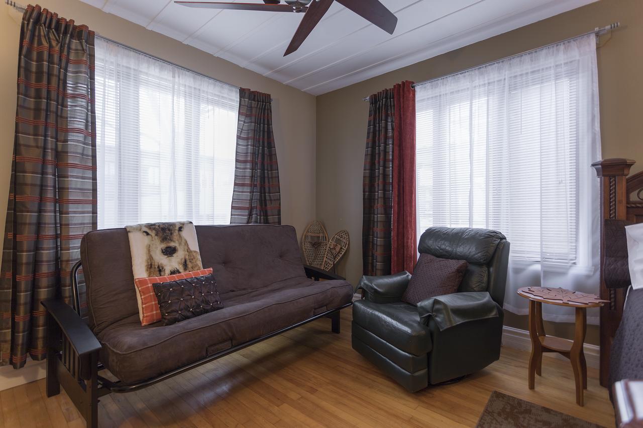 Acacias Bed & Breakfast ケベックシティ エクステリア 写真