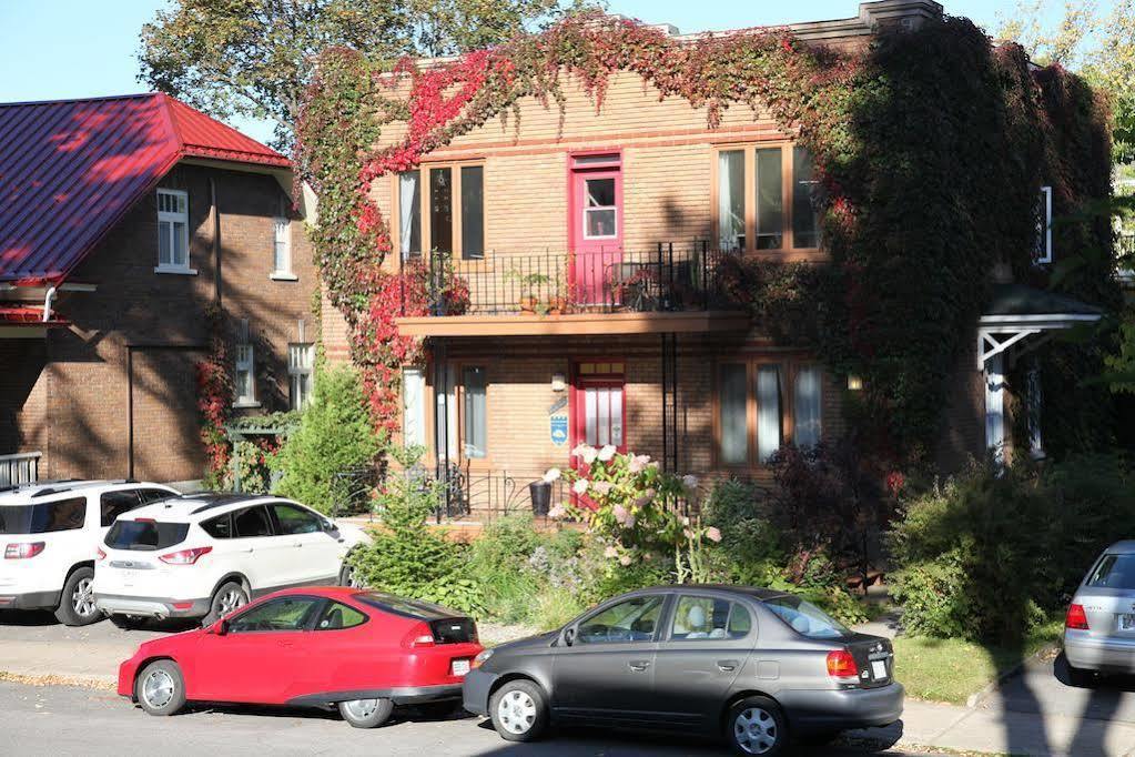 Acacias Bed & Breakfast ケベックシティ エクステリア 写真