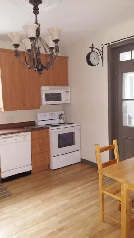 Acacias Bed & Breakfast ケベックシティ エクステリア 写真
